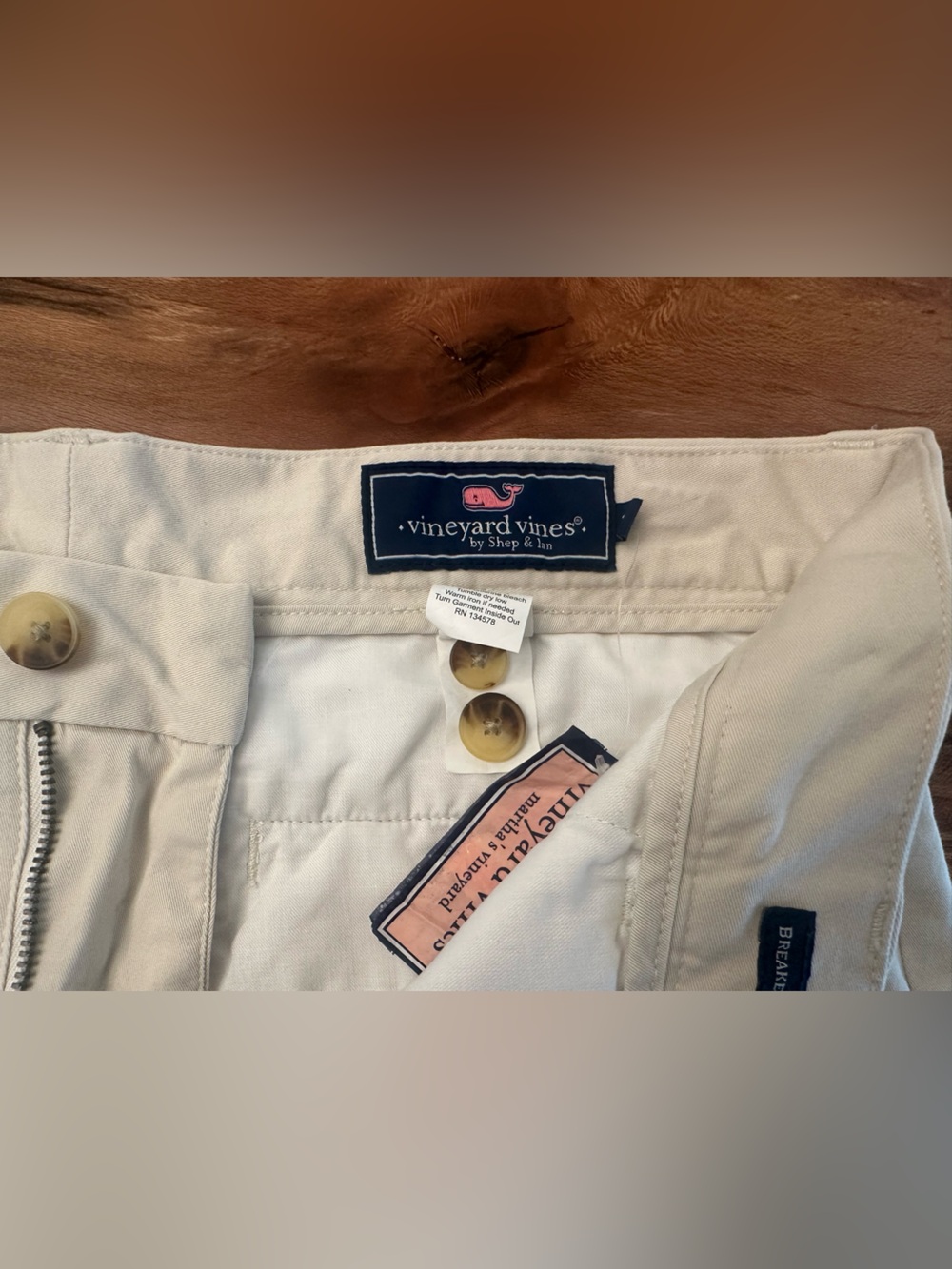 Vineyard Vines Breaker Shorts Men's
| Size: 32| Khaki Stone Flat Front NWOT - Picture 6 of 15
